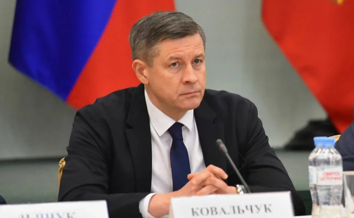 Врио губернатора Егор Ковальчук подписал указ об отставке регионального кабинета. Новый состав пока не объявлен. Ранее президент подписал указы об отставке губернаторов нескольких областей.