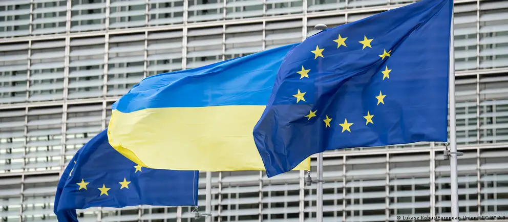 Евросоюз планирует ввести новые санкции против лиц и структур, причастных к депортации и принудительному перемещению украинских детей. В Брюсселе оценивают, что более 20 тысяч детей были вывезены из Украины.