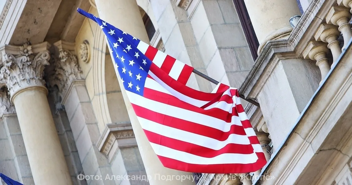 Президент США заявил о прекращении морской блокады Ирана и о предстоящем подписании соглашения 19 июня; в ответ Российская авиация ввела временные ограничения на рейсы в Иран.