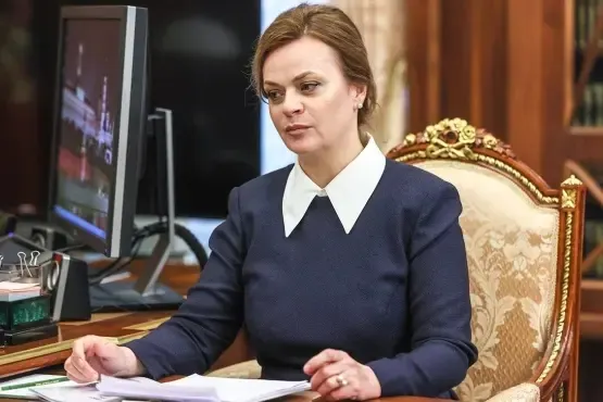 Президент подписал указ о назначении Анны Цивилевой в президиум Совета при президенте РФ по стратегическому развитию и национальным проектам. Одновременно расширены полномочия фонда «Защитники Отечества», который теперь будет оказывать помощь новым категориям ветеранов.