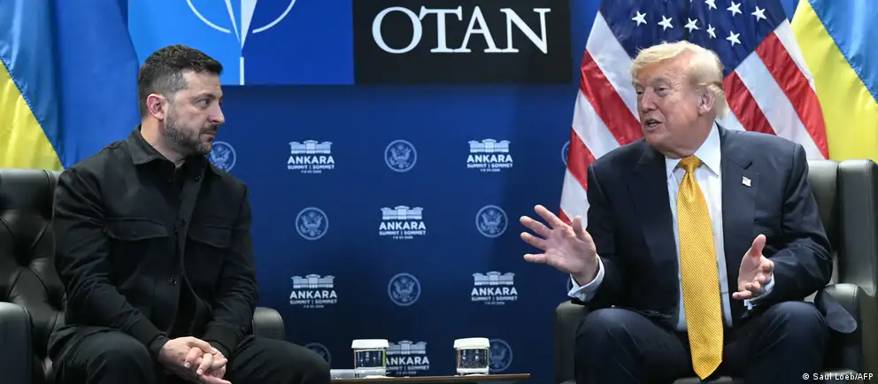 На саммите в Анкаре Дональд Трамп заявил, что США планируют передать Киеву право производить ракеты для ЗРК Patriot; он также сообщил о планах переговоров с Владимиром Путиным и о работе над гарантиями безопасности для Украины.