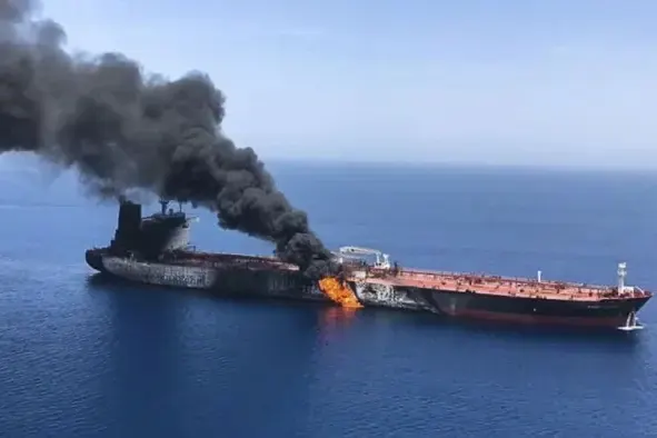 Российские компании отказываются покрывать военные риски при морских перевозках: тарифы выросли в 2–4 раза, убытки по перестрахованию по ряду рисков достигли критических значений, обсуждаются варианты господдержки и взаимного страхования.