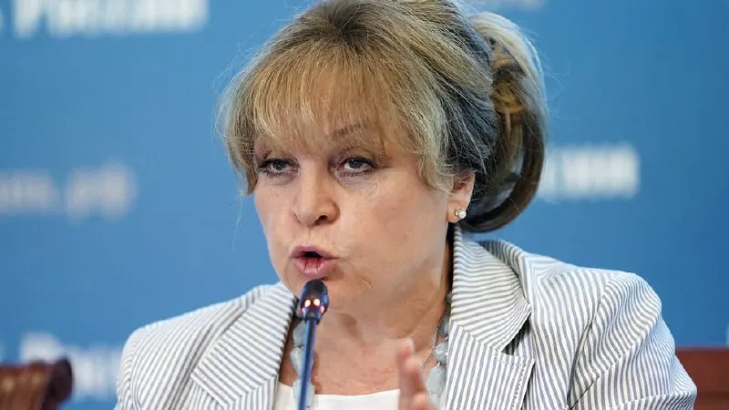 Глава Центризбиркома призвала желающих стать наблюдателями записываться и призвала журналистов думать перед публикацией материалов о ходе голосования.